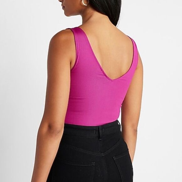 Express Fuchsia Ribbed V Neck Fitted Tank Top Bodysuit XS NWT - Picture 2 of 6